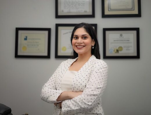 Lcda. Gretchen Rodriguez Perez-Abogada de Inmigracion y Notaria