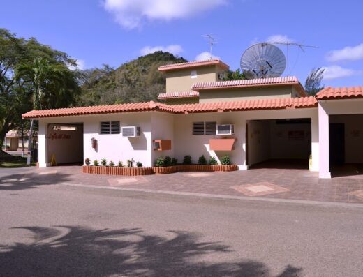 Motel La Roca
