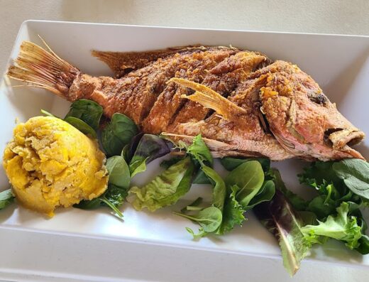 Musafá Seafood and Bar