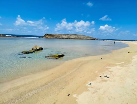 Montones Beach