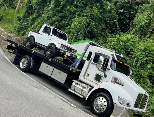 Grúas Guaynabo San Juan Bayamón Gemelo Towing Service