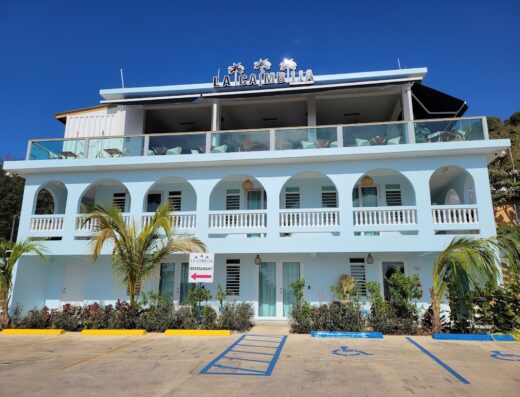 Tres Palmas