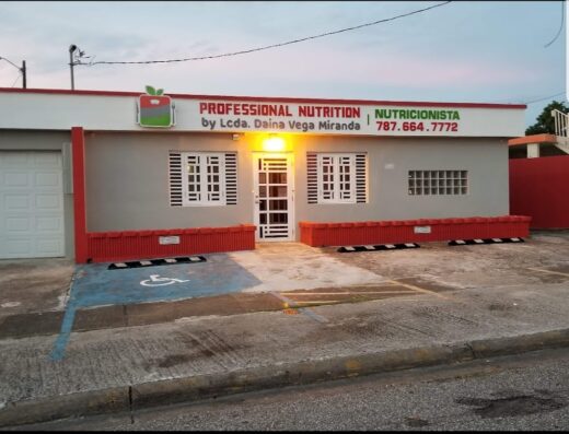 Professional Nutrition by. Lcda Daina Vega Miranda