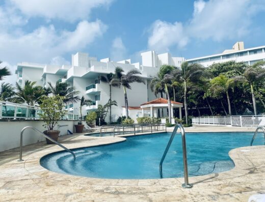 Condado Lagoon Villas