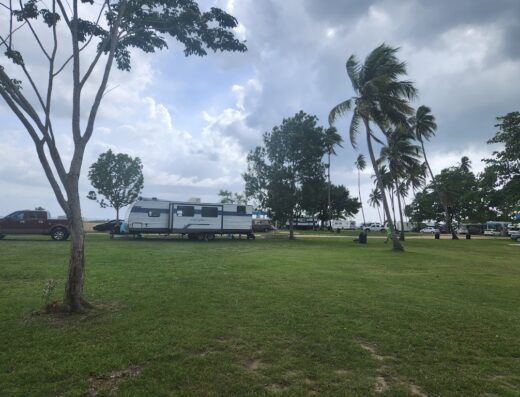 Tres Hermanos Camping