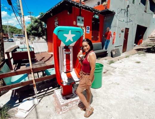 Teléfono con Bandera de Puerto Rico