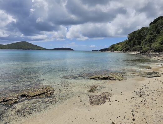 Melones Beach