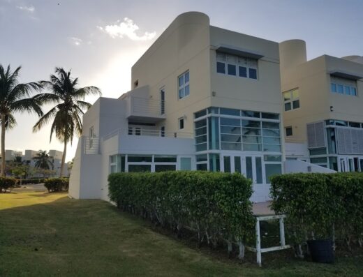 Villas de Golf East