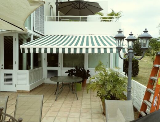 Villas del Golf East Pool & Park Center